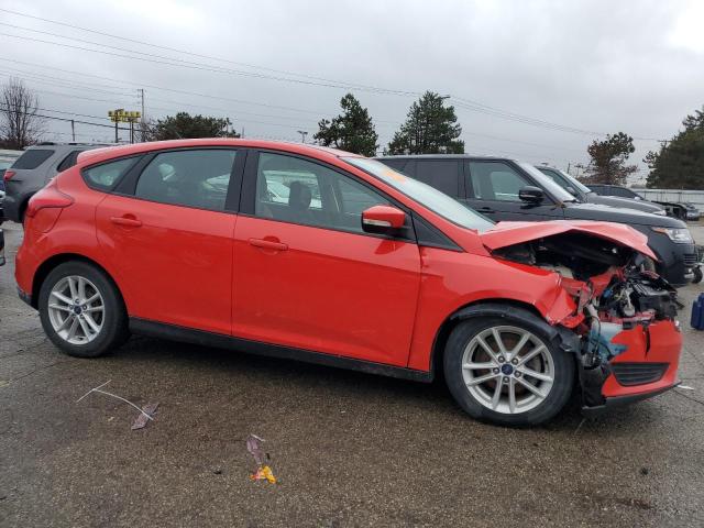 1FADP3K25HL331606 - 2017 FORD FOCUS SE RED photo 4