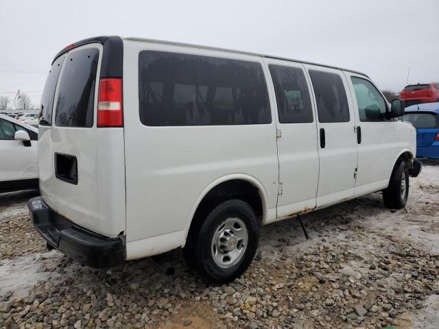 1GAWGPFA5D1185668 - 2013 CHEVROLET EXPRESS G2 LS WHITE photo 3