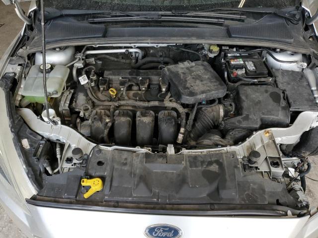 1FADP3K25GL277030 - 2016 FORD FOCUS SE SILVER photo 11