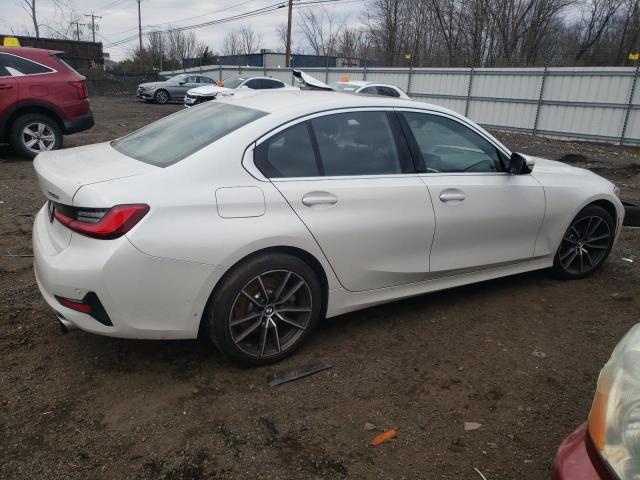 WBA5R7C53KFH16029 - 2019 BMW 330XI WHITE photo 3