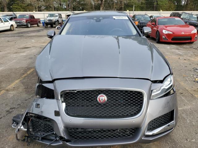 SAJBJ4FXXLCY85104 - 2020 JAGUAR XF PREMIUM GRAY photo 5