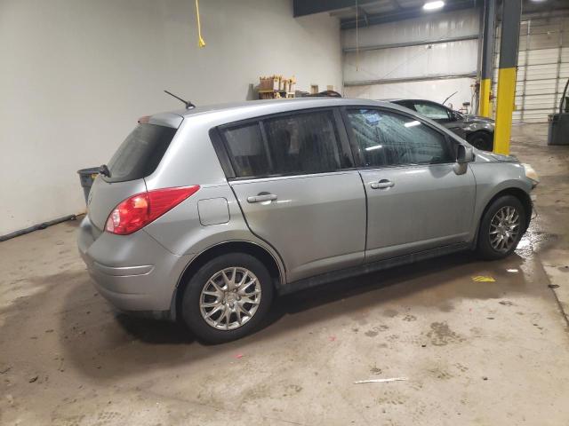 3N1BC13E09L355539 - 2009 NISSAN VERSA S GRAY photo 3