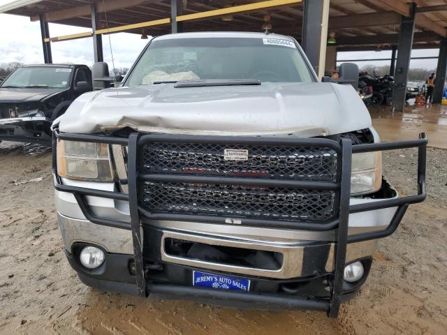 1GT120CG6DF179140 - 2013 GMC SIERRA K2500 SLE SILVER photo 5