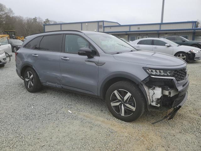 5XYRLDLC4MG017427 - 2021 KIA SORENTO S GRAY photo 4