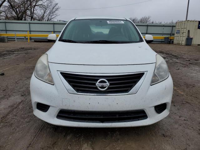 3N1CN7AP6CL830009 - 2012 NISSAN VERSA S WHITE photo 5