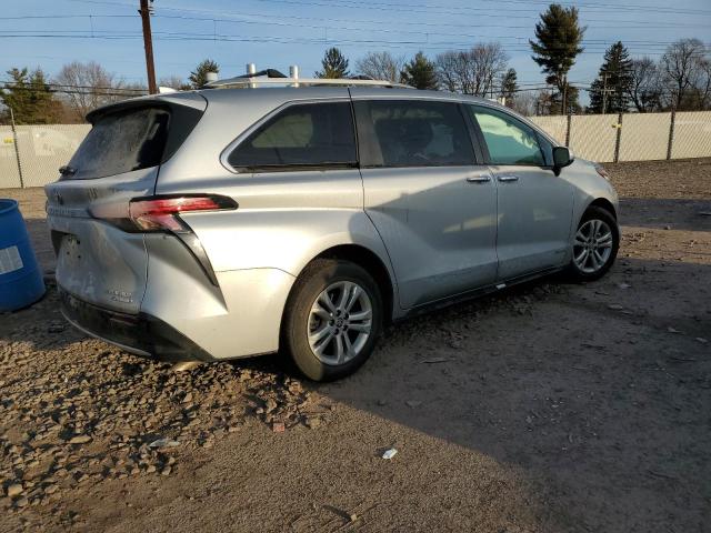 5TDESKFC0MS011466 - 2021 TOYOTA SIENNA LIM SILVER photo 3