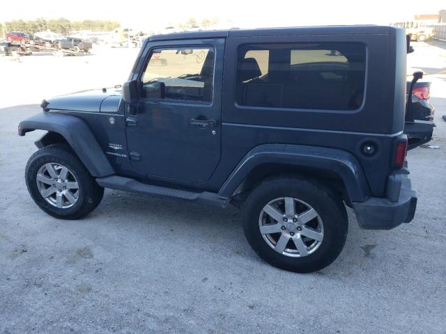 1J8FA54137L155098 - 2007 JEEP WRANGLER SAHARA GRAY photo 2