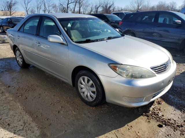 4T1BE32K95U038686 - 2005 TOYOTA CAMRY LE SILVER photo 4