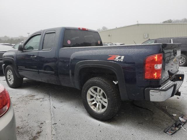 1GCRKSE31BZ316652 - 2011 CHEVROLET SILVERADO K1500 LT BLUE photo 2