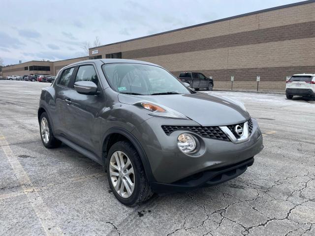 JN8AF5MV0HT750647 - 2017 NISSAN JUKE S GRAY photo 1