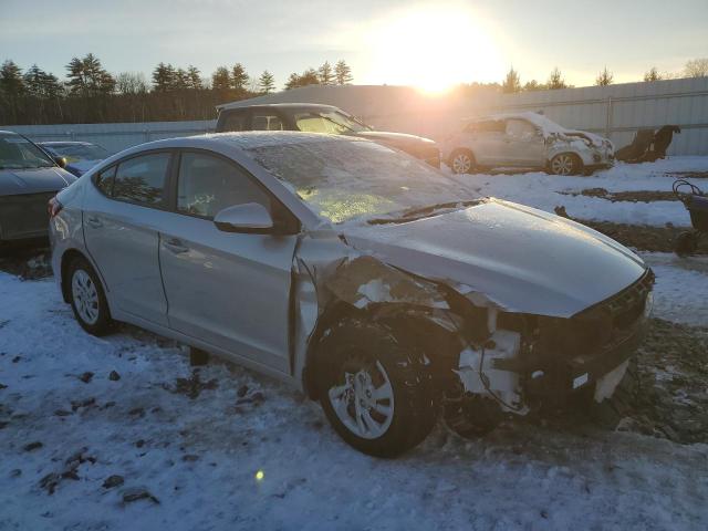 5NPD74LF3JH368441 - 2018 HYUNDAI ELANTRA SE SILVER photo 4