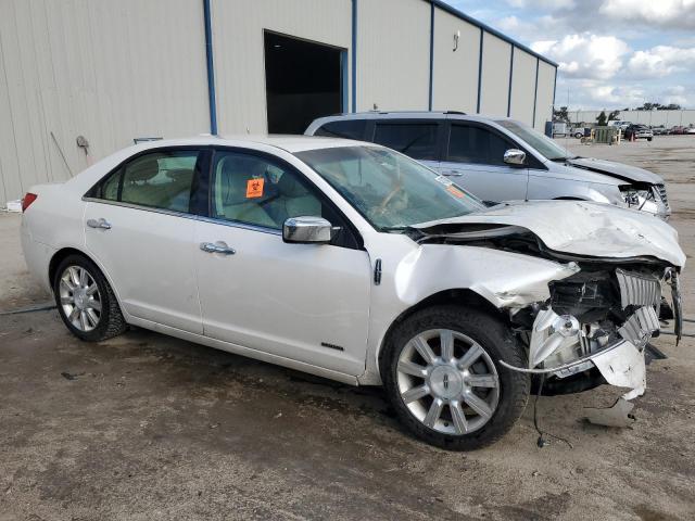 3LNDL2L36CR812896 - 2012 LINCOLN MKZ HYBRID WHITE photo 4