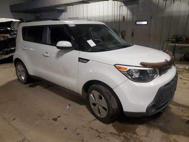 KNDJN2A24G7310378 - 2016 KIA SOUL WHITE photo 4