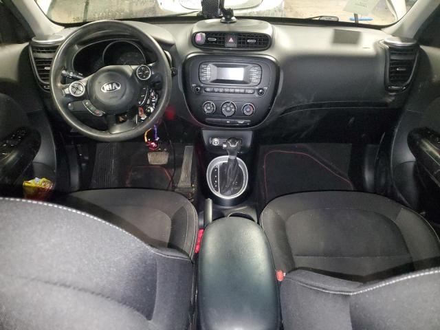 KNDJN2A24G7310378 - 2016 KIA SOUL WHITE photo 8