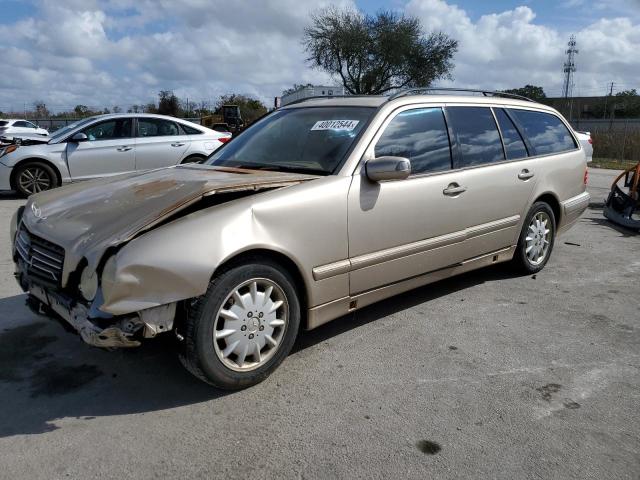 WDBJH65J1YB106425 - 2001 MERCEDES-BENZ E-CLASS E3 320 GOLD photo 1