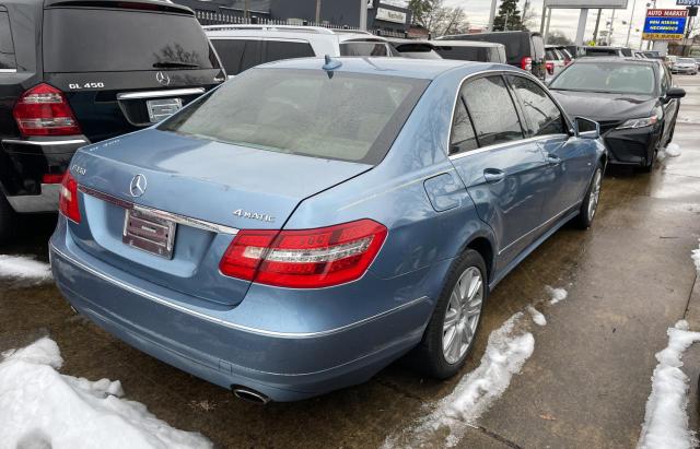 WDDHF8JB0CA554952 - 2012 MERCEDES-BENZ E 350 4MATIC BLUE photo 4