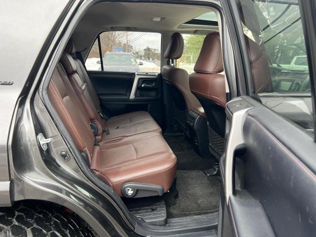 JTEBU5JR2J5544779 - 2018 TOYOTA 4RUNNER SR5/SR5 PREMIUM 灰色 照片 6