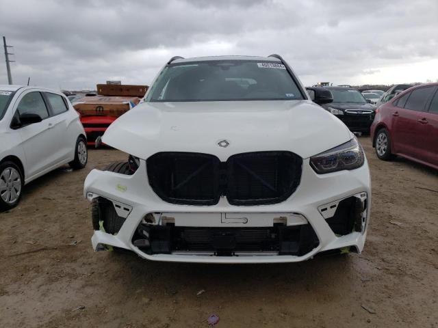 5YMJU0C0XP9N87552 - 2023 BMW X5 M WHITE photo 5