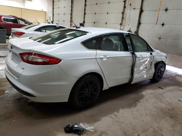 1FA6P0H73G5116299 - 2016 FORD FUSION SE WHITE photo 3