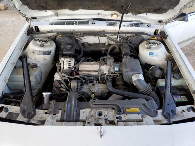 3G4AG55NXPS604929 - 1993 BUICK CENTURY SPECIAL WHITE photo 11