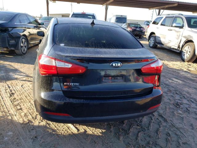 KNAFK4A69G5506466 - 2016 KIA FORTE LX BLACK photo 6