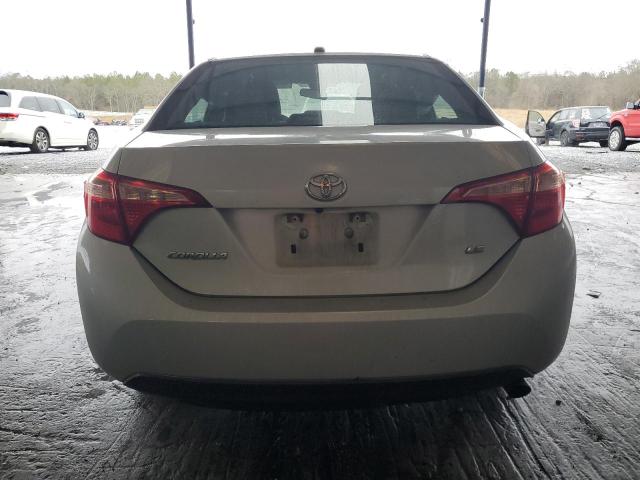 5YFBURHEXJP829019 - 2018 TOYOTA COROLLA L SILVER photo 6