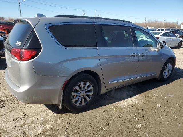 2C4RC1BG3HR539230 - 2017 CHRYSLER PACIFICA TOURING L SILVER photo 3