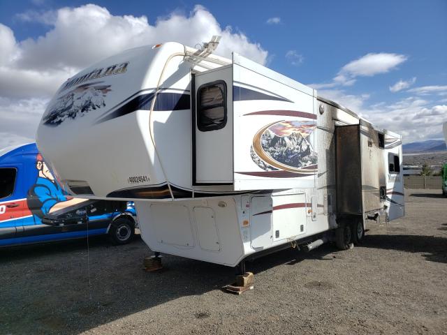 4YDF31027D4700652 - 2013 KEYSTONE MONTANA 白色 照片 2