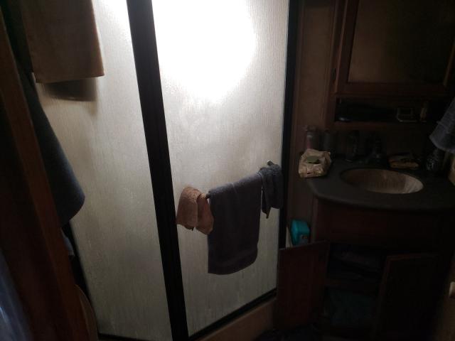 4YDF31027D4700652 - 2013 KEYSTONE MONTANA 白色 照片 8