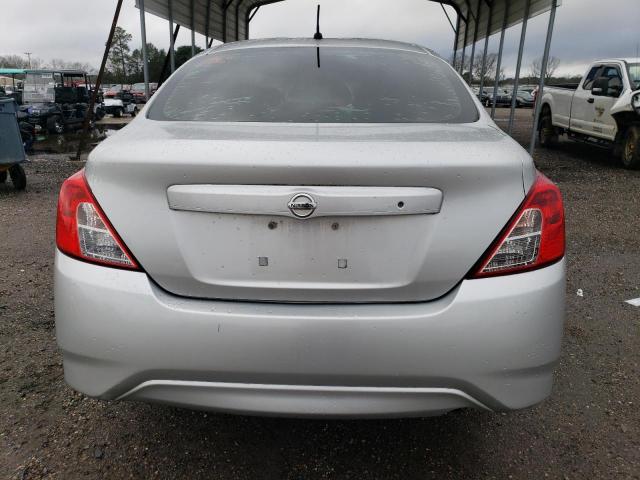 3N1CN7AP1FL921662 - 2015 NISSAN VERSA S SILVER photo 6