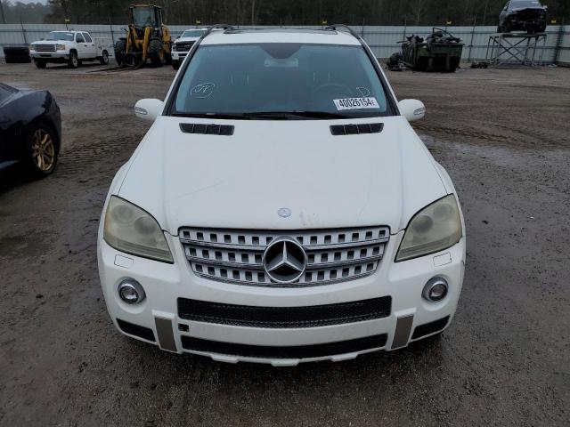 4JGBB75E96A045419 - 2006 MERCEDES-BENZ ML 500 WHITE photo 5