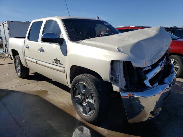 3GCPCSE07BG366773 - 2011 CHEVROLET SILVERADO C1500 LT CREAM photo 1