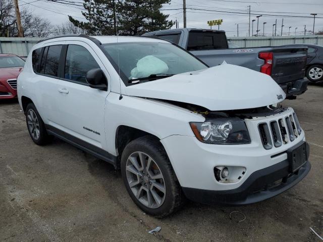 1C4NJCBAXHD185589 - 2017 JEEP COMPASS SPORT WHITE photo 4