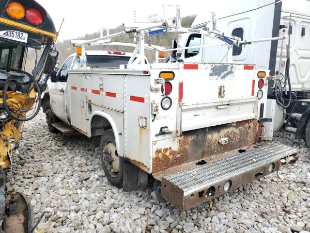 1GBHC74K59F147265 - 2009 CHEVROLET SILVERADO C3500 WHITE photo 2