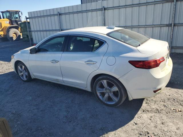 19VDE1F78EE002275 - 2014 ACURA ILX 20 TECH WHITE photo 2