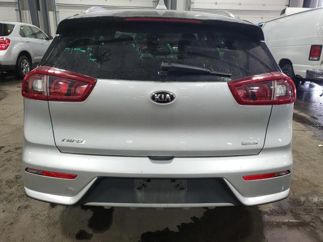 KNDCB3LC8K5300437 - 2019 KIA NIRO FE SILVER photo 6