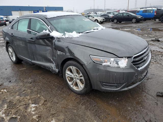 1FAHP2E86JG125446 - 2018 FORD TAURUS SEL GRAY photo 4