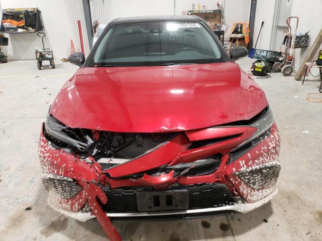 4T1K61BKXMU033304 - 2021 TOYOTA CAMRY XSE RED photo 5