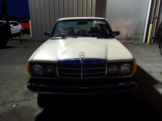 WDBAB30AXBB249730 - 1981 MERCEDES-BENZ 300 D WHITE photo 5