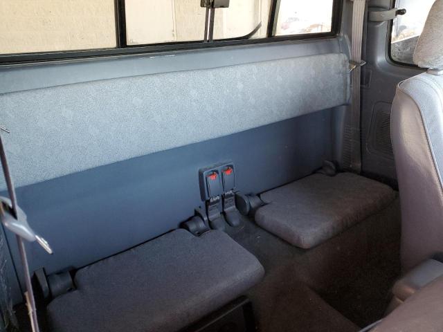 4TASN92N6YZ645925 - 2000 TOYOTA TACOMA XTRACAB PRERUNNER ვერცხლისფერი ფოტო 10