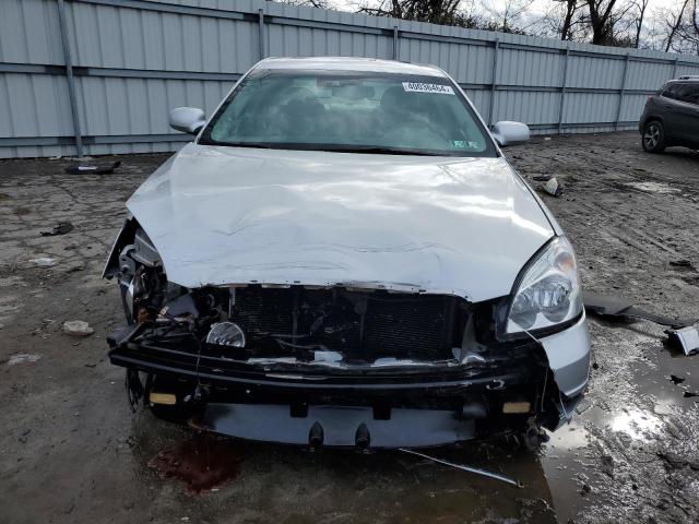 1G4HG5EM2AU116345 - 2010 BUICK LUCERNE CXL SILVER photo 5