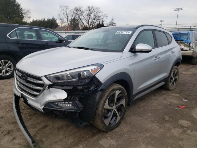 KM8J33A23JU742864 - 2018 HYUNDAI TUCSON VALUE SILVER photo 1