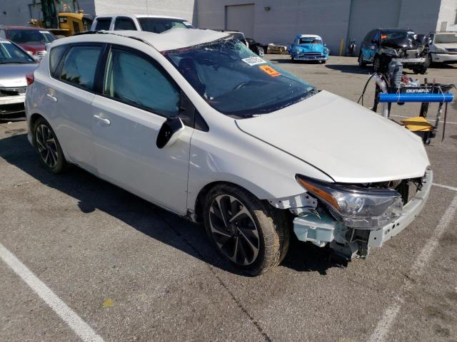 JTNKARJE7JJ553577 - 2018 TOYOTA COROLLA IM WHITE photo 4