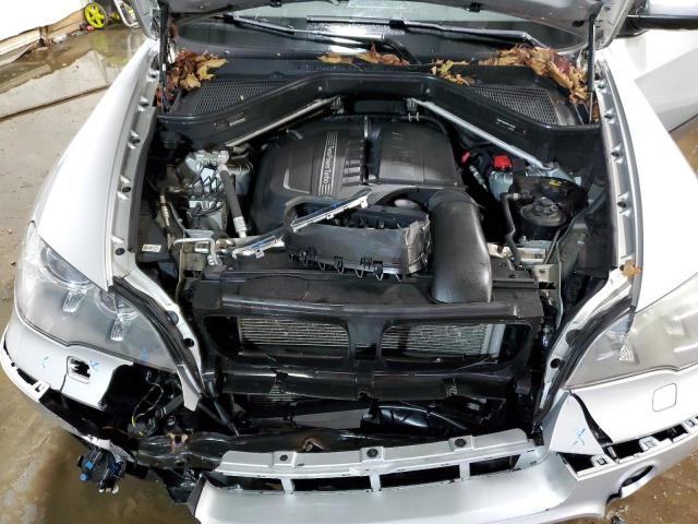5UXZV4C52CL761489 - 2012 BMW X5 XDRIVE35I SILVER photo 11
