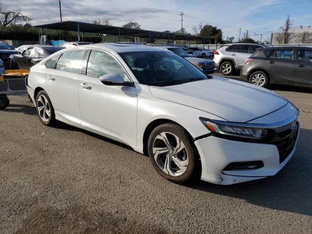 1HGCV1F59JA025158 - 2018 HONDA ACCORD EXL WHITE photo 4