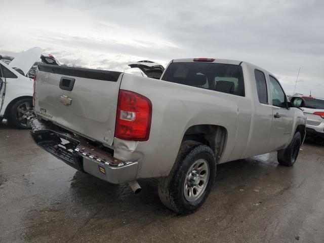 1GCEC19X18Z287486 - 2008 CHEVROLET SILVERADO C1500 SILVER photo 3