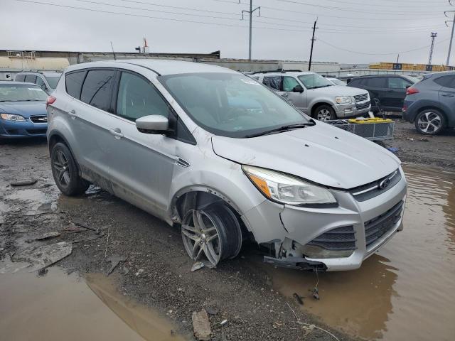 1FMCU0G72FUB31190 - 2015 FORD ESCAPE SE SILVER photo 4