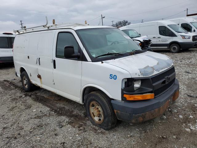 1GCGG25C481186477 - 2008 CHEVROLET EXPRESS G2 WHITE photo 4