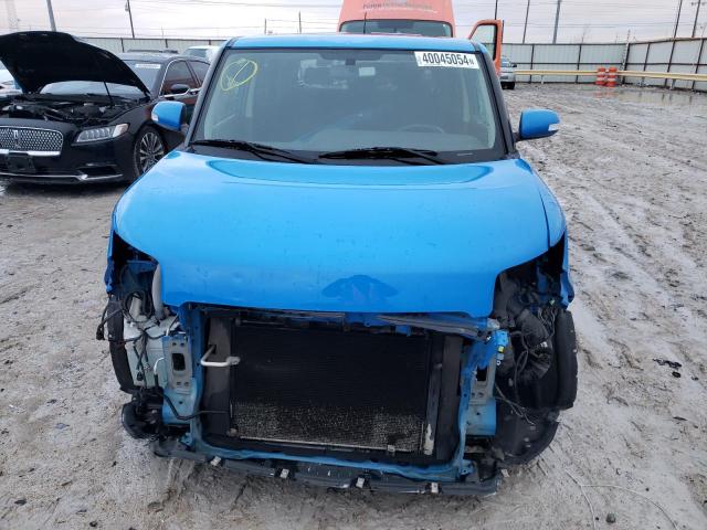 JTLZE4FE4B1139391 - 2011 TOYOTA SCION XB BLUE photo 5