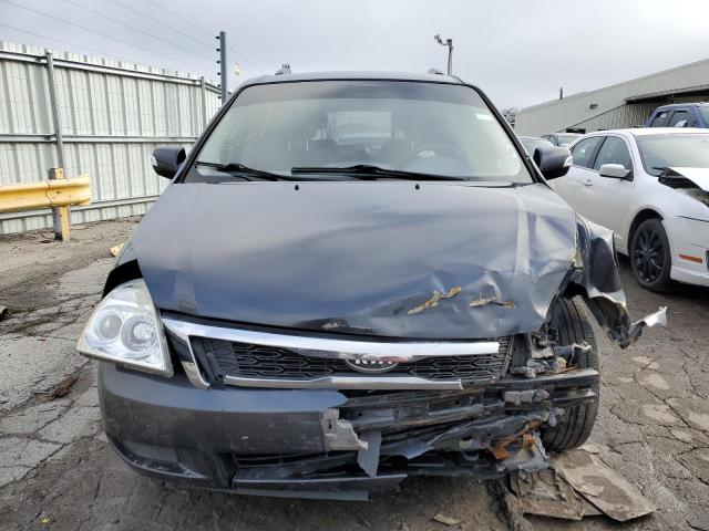 KNDMG4C7XC6465996 - 2012 KIA SEDONA LX GRAY photo 5